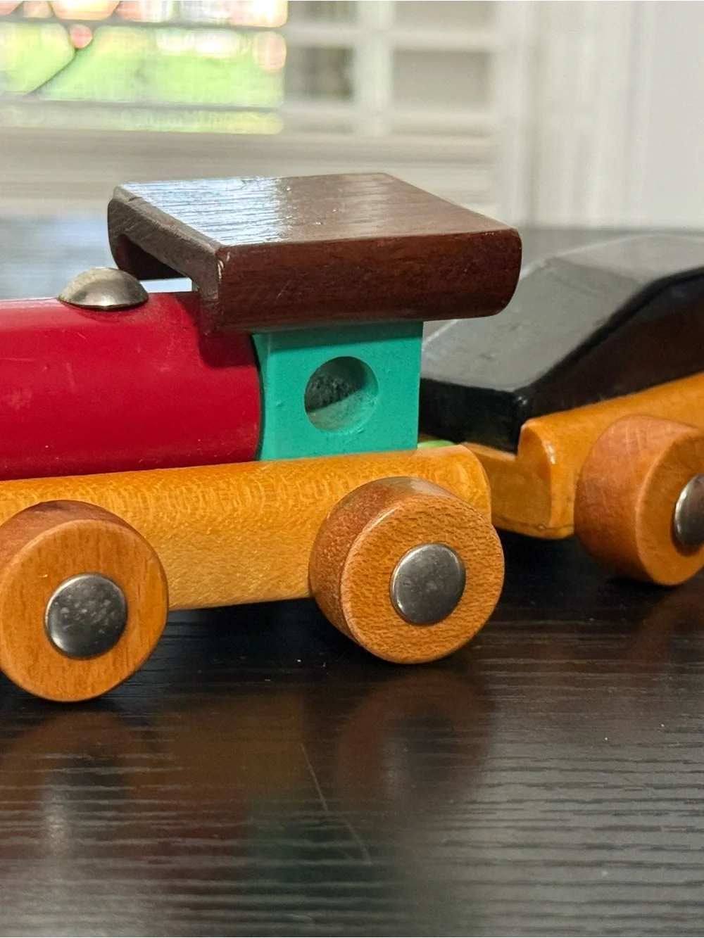 Vintage Wooden Pull Train Set (1) Engine (2) Cars & (1) Caboose